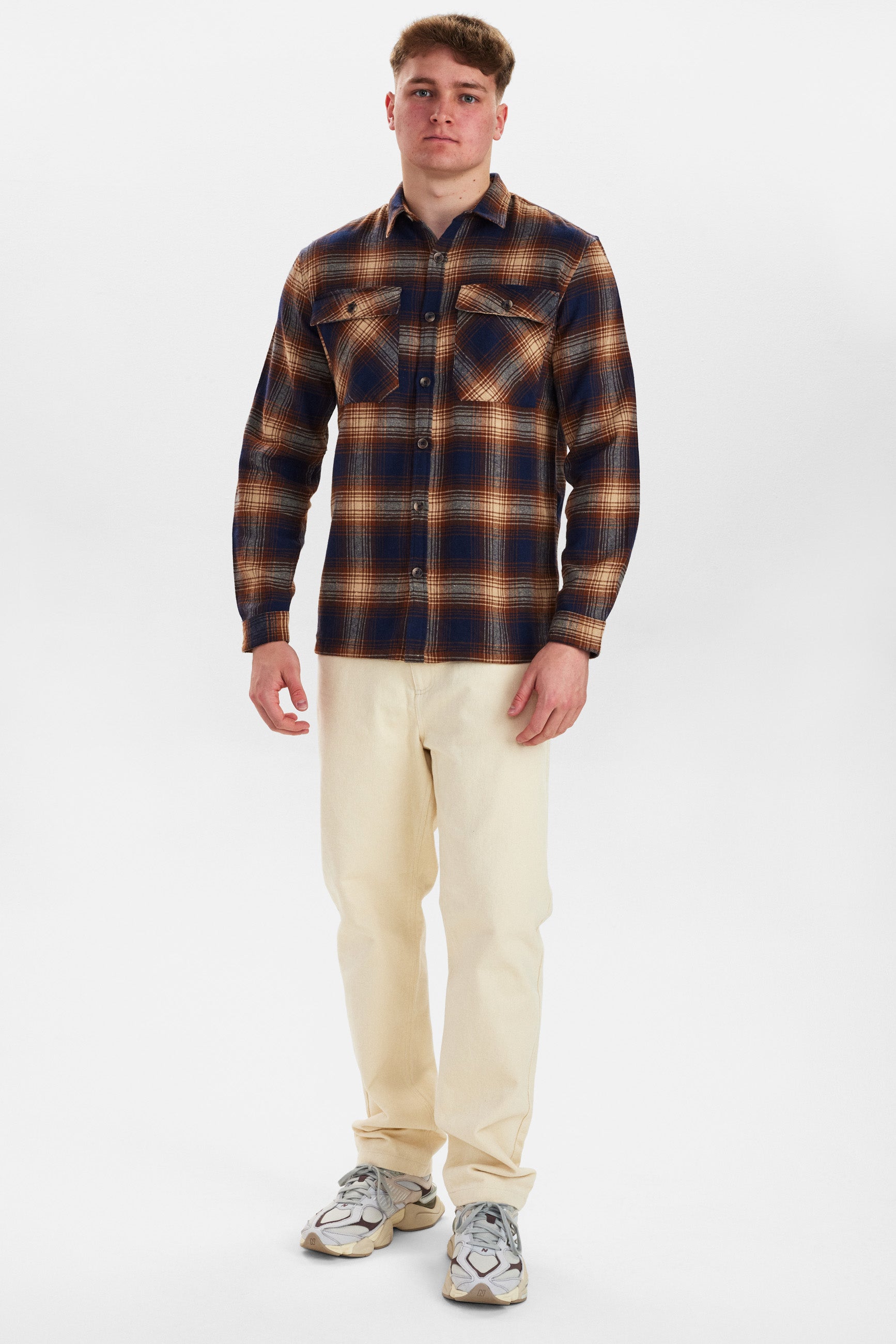 DXNMXRK. DX-Edlef Outlet Dark Brown