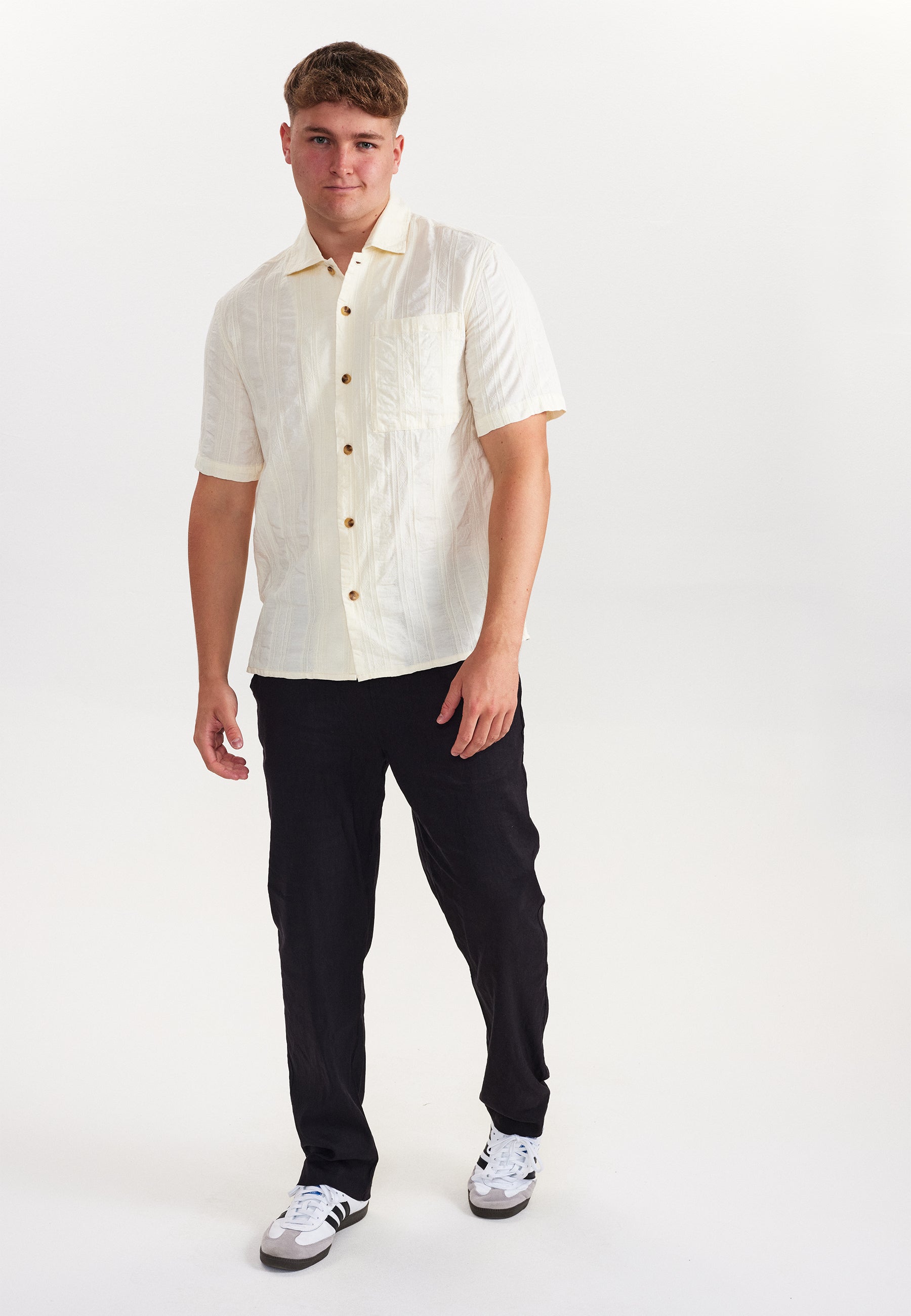 DXNMXRK. DXfelix Outlet Beige